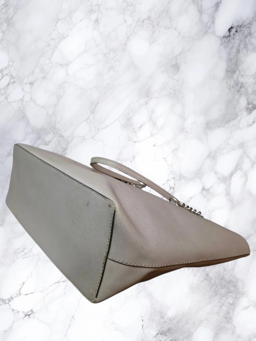 Michael Kors Large Saffiano Leather Beige Taupe Chain Tote Gold Accents - Picture 8 of 14